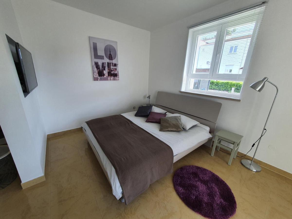 Apartmani Melanie Poreč Eksteriør bilde